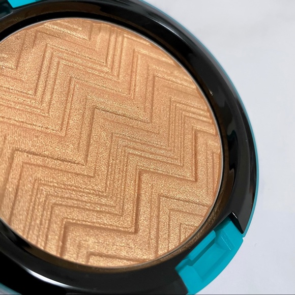 BRAND NEW MAC x Patrick Starrr face powder - Picture 1 of 7